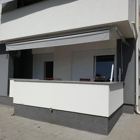 Apartman Dodo 1 Новаля Екстериор снимка