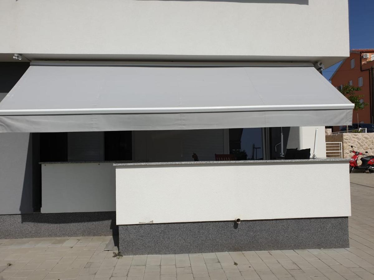 Apartman Dodo 1 Новаля Екстериор снимка